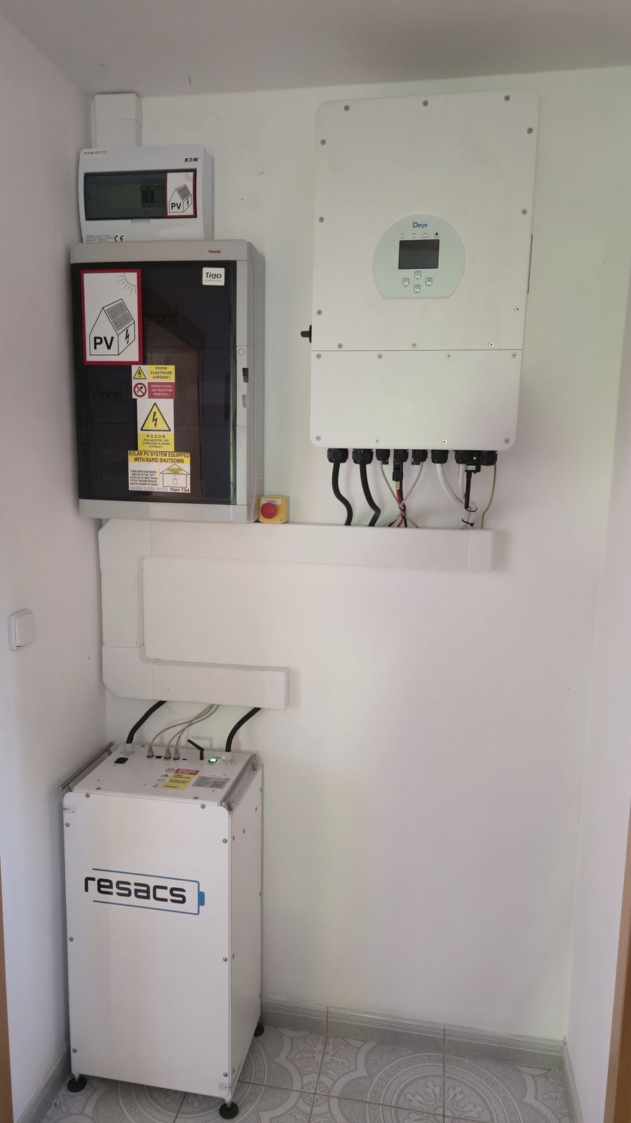 Resacs 12 kWh battery storage in&nbsp;a&nbsp;family home, Prague-East