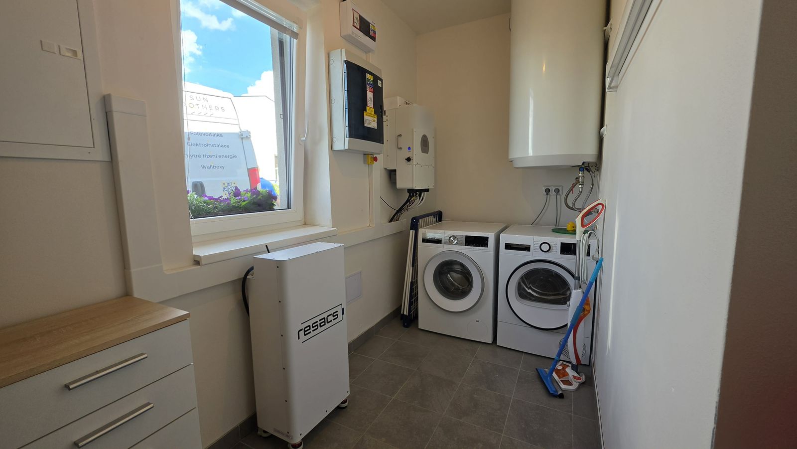 Resacs 17 kWh battery storage in&nbsp;a&nbsp;family home, Prague-East