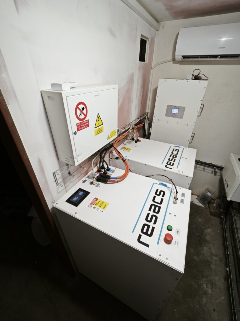 Bateriové úložiště Resacs 50 kW / 175 kWh – S.I.T.S. Zlín spol.&nbsp;s&nbsp;r.o., Zlín